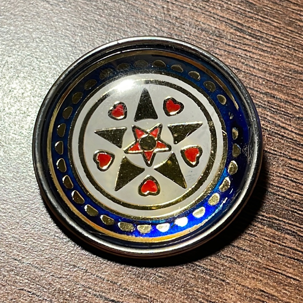 Vintage brooch-Hex sign-5 point star/hearts-round under raised plastic dome!